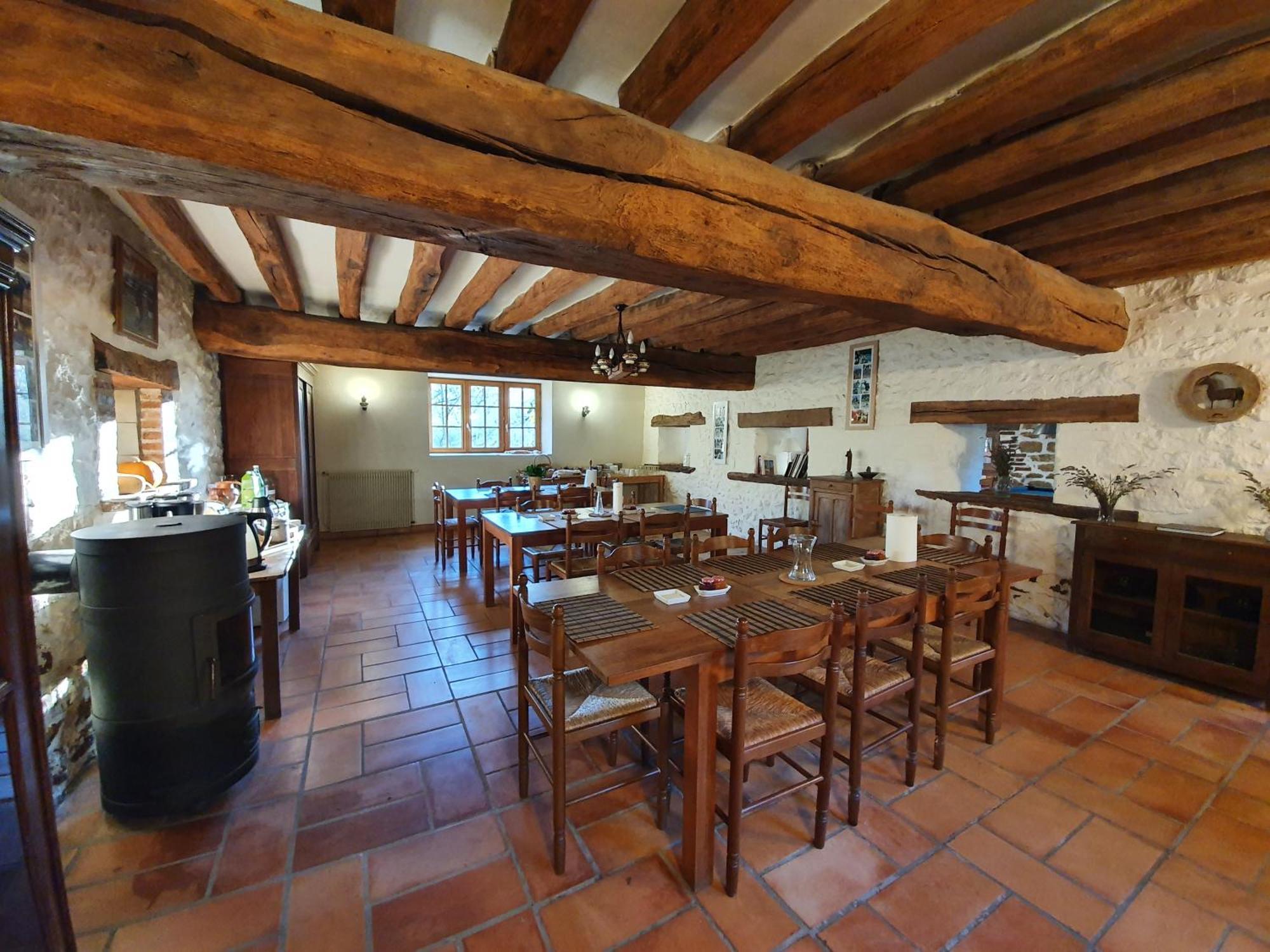Ferme Equestre & Chambres D'Hotes Gateau Stables Proche Guedelon Saint-Amand-en-Puisaye 外观 照片